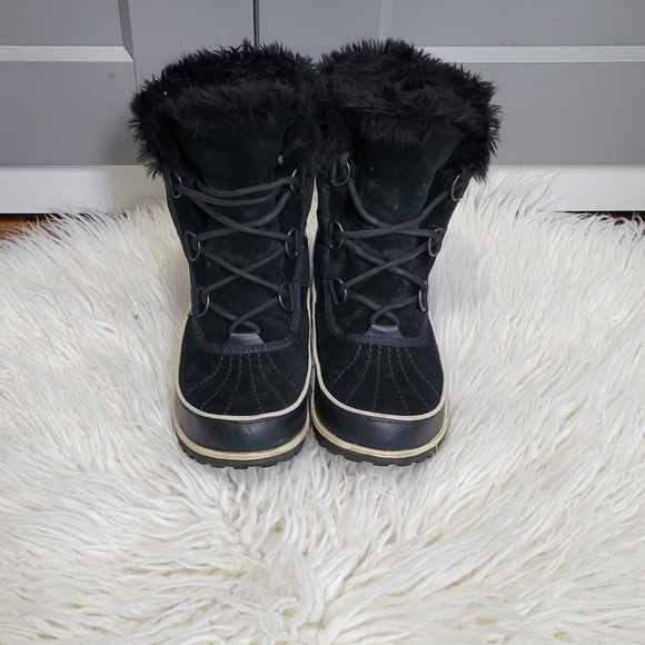 Sorel Black Winter Boots with Fur Lining - Picture 4 of 11